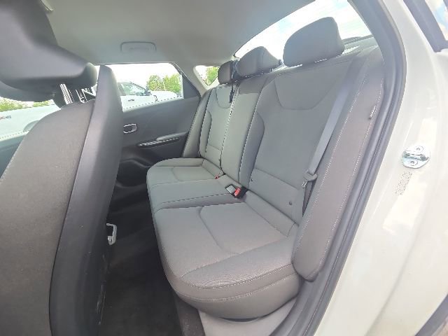 Used 2025 Kia K4 FWD image 13