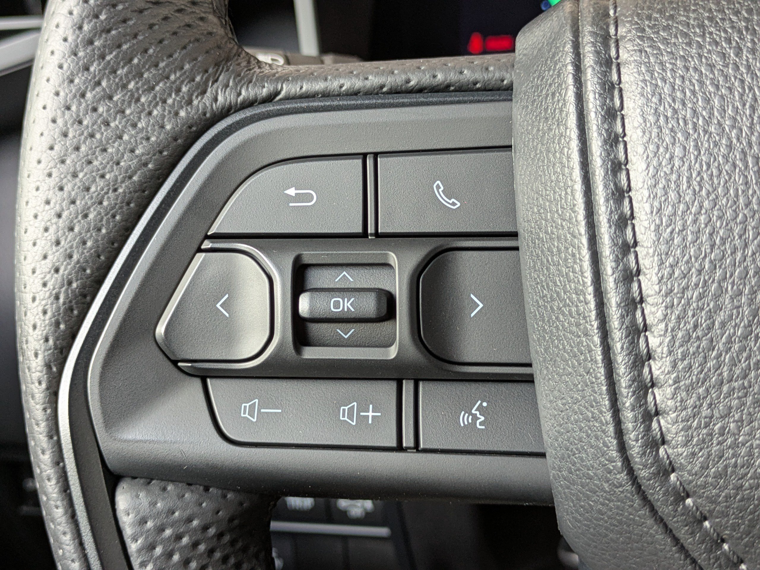 Used 2025 Toyota Tundra TRD Pro AWD/4WD image 26