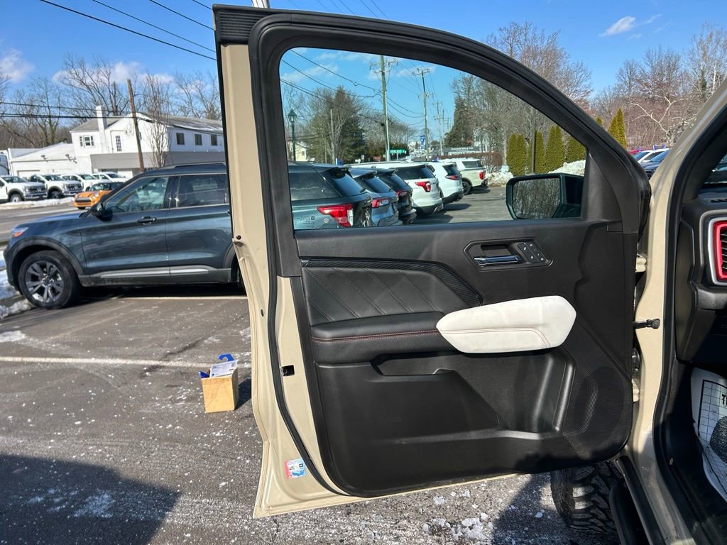 Used 2023 GMC Canyon AT4X image 12