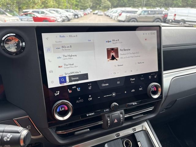 Used 2025 Lexus GX 550 w/ Accessory Package (2T) AWD/4WD image 33