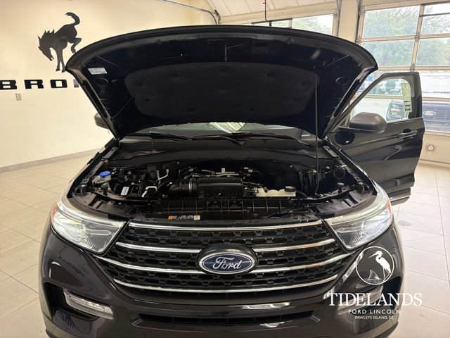 Certified 2022 Ford Explorer XLT w/ Equipment Group 202A RWD image 27