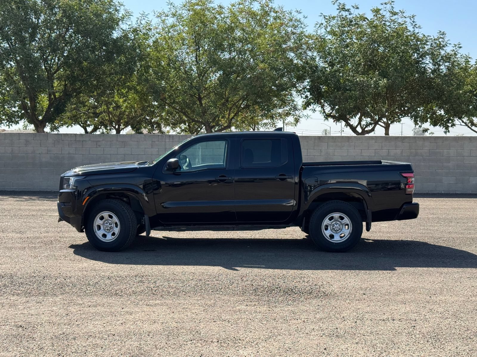 Used 2022 Nissan Frontier S w/ Technology Package RWD image 7