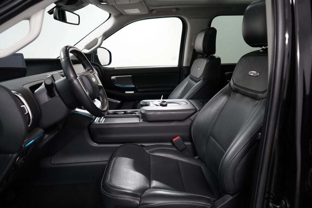 Certified 2025 Ford Expedition Platinum AWD/4WD image 14