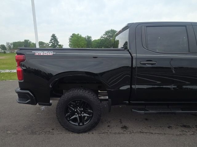 Used 2024 Chevrolet Silverado 1500 Custom Trail Boss AWD/4WD image 8