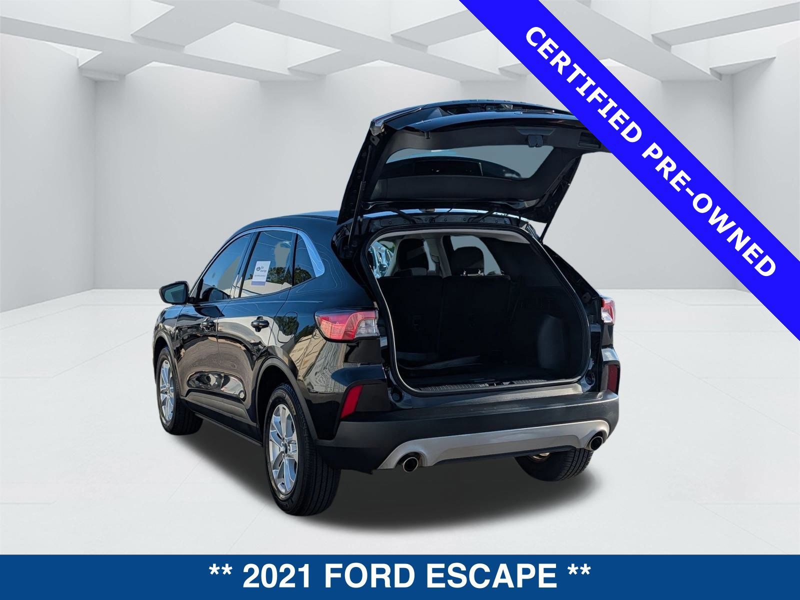Certified 2021 Ford Escape SE image 3