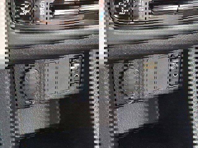 Used 2019 Toyota Corolla LE FWD image 24