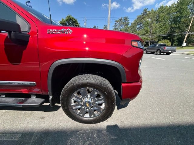 Used 2026 Chevrolet Silverado 2500 High Country w/ High Country Premium Package AWD/4WD image 14