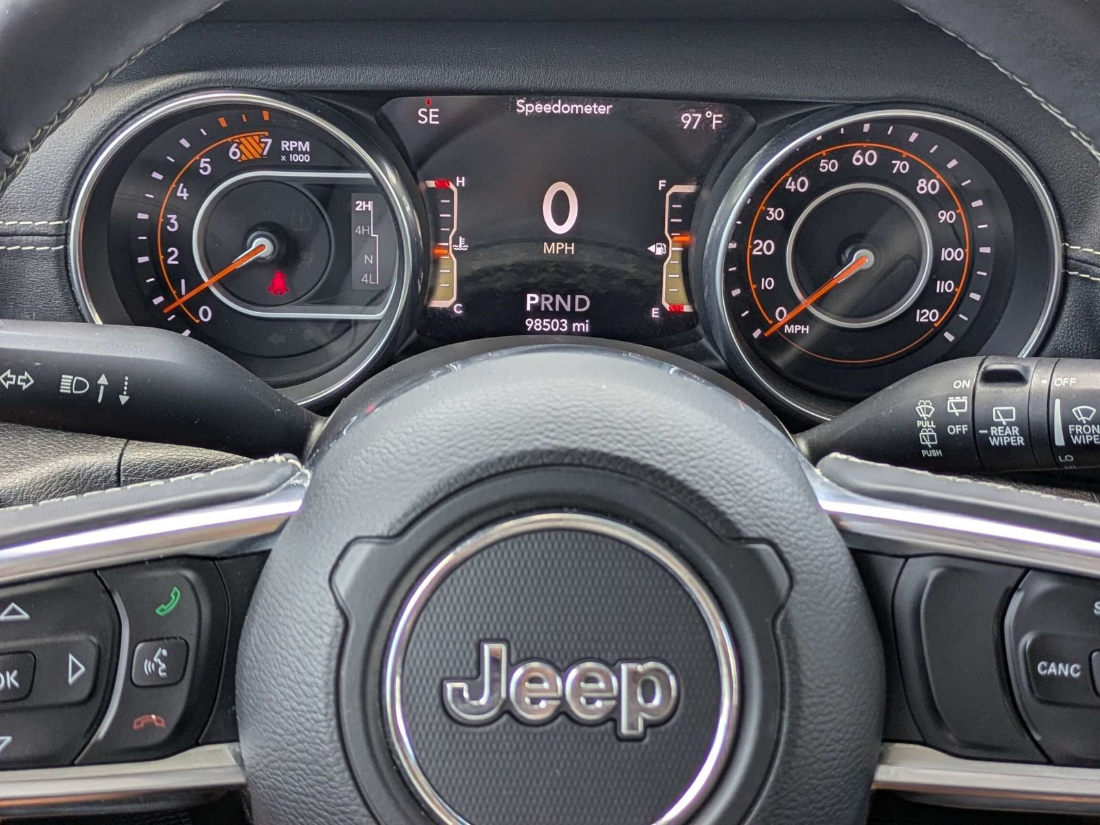 Used 2018 Jeep Wrangler Unlimited Sahara w/ LED Lighting Group AWD/4WD image 15