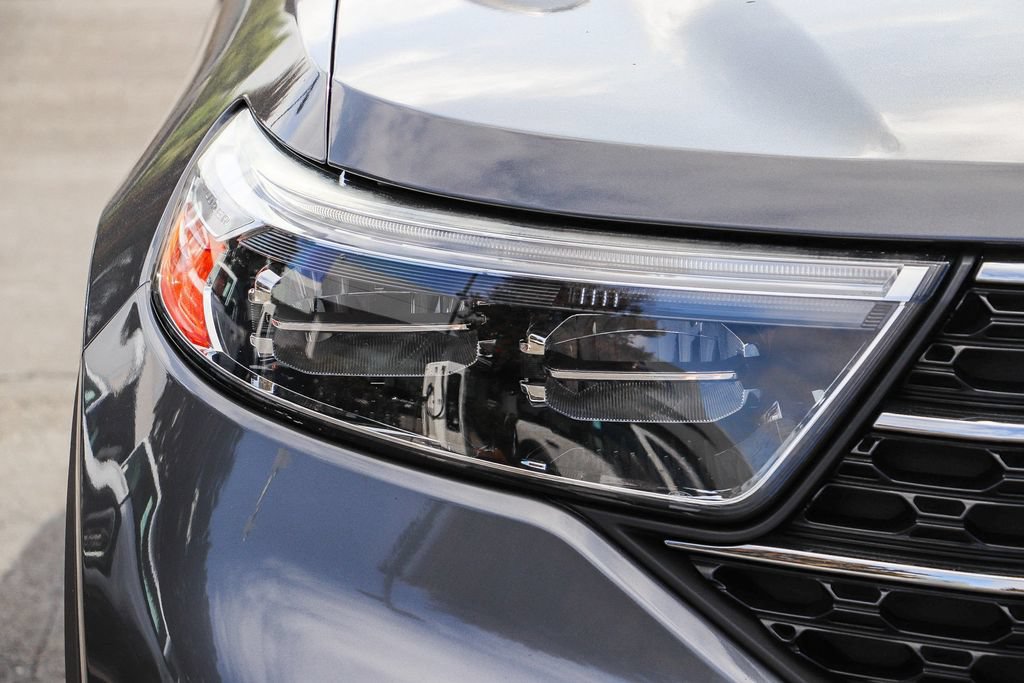 Certified 2021 Ford Explorer XLT AWD/4WD image 4