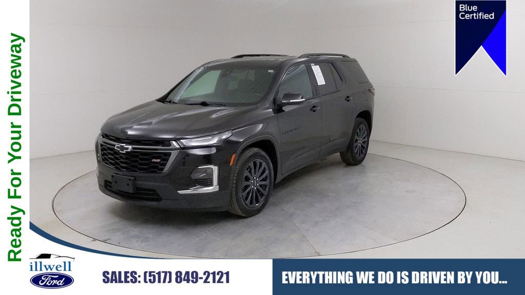 Used 2023 Chevrolet Traverse RS image 1
