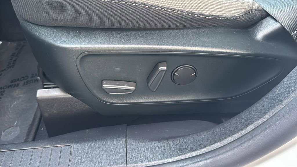 Certified 2022 Ford Escape SE image 20