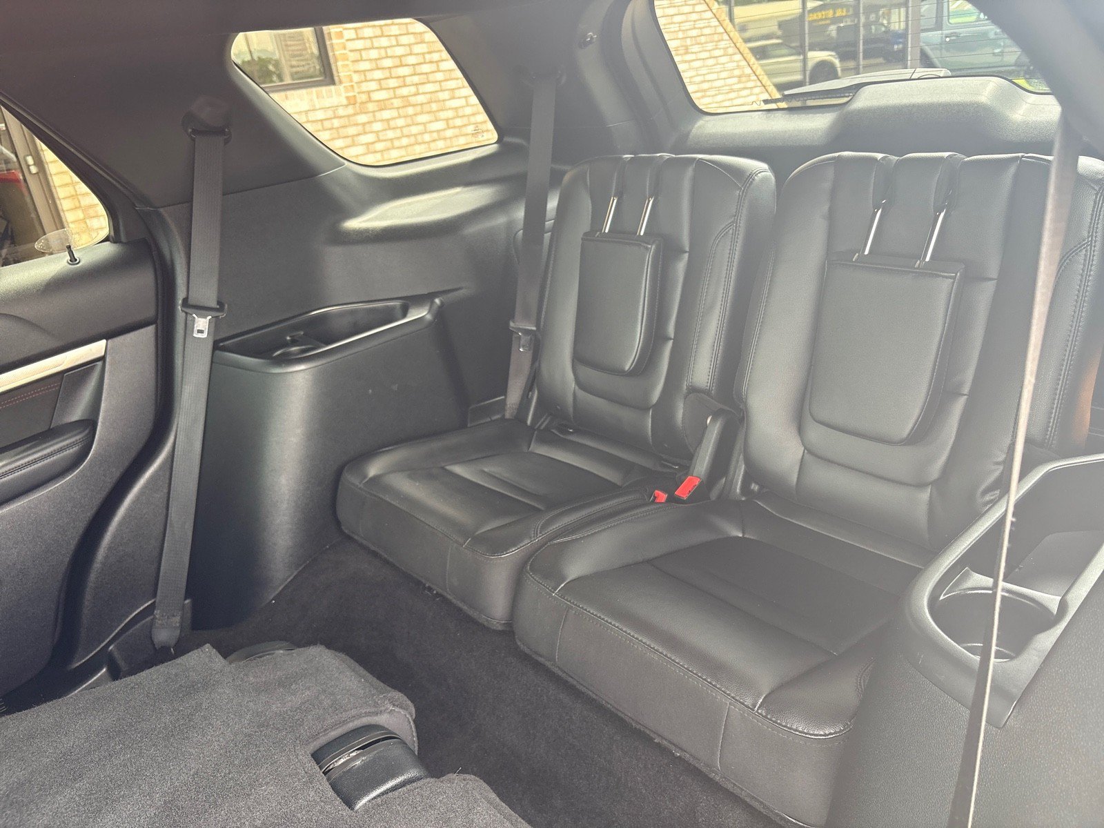 Certified 2019 Ford Explorer XLT w/ XLT Sport Appearance Package AWD/4WD image 5