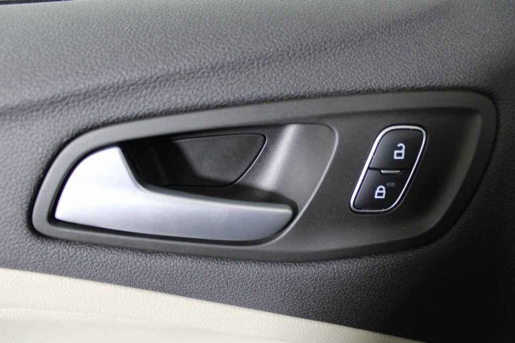 Certified 2019 Ford Escape SEL image 22