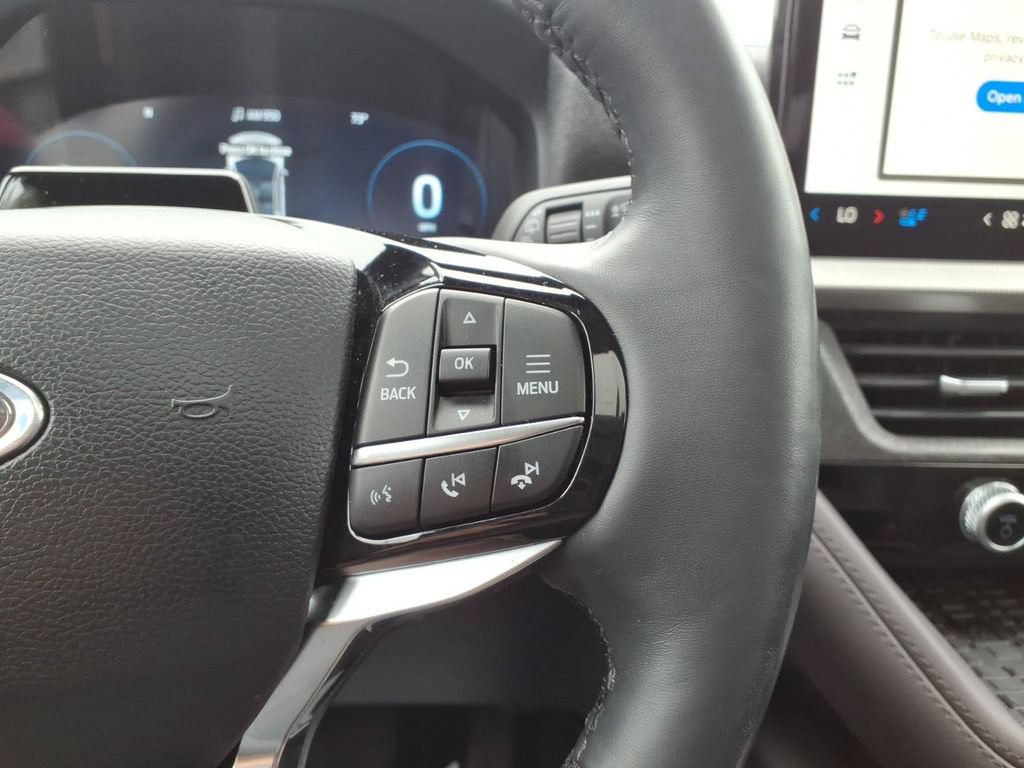Certified 2025 Ford Explorer Platinum AWD/4WD image 18
