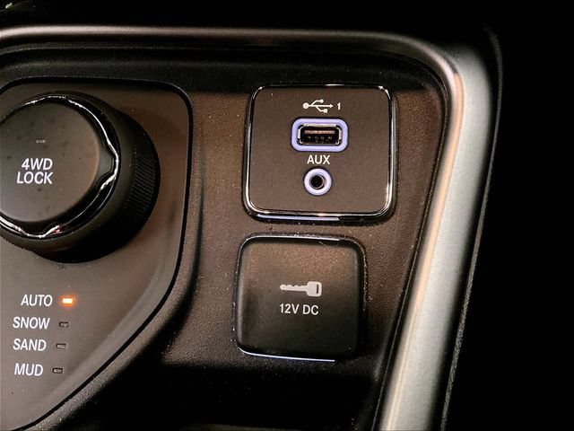 Used 2021 Jeep Compass Latitude w/ Convenience Group AWD/4WD image 31