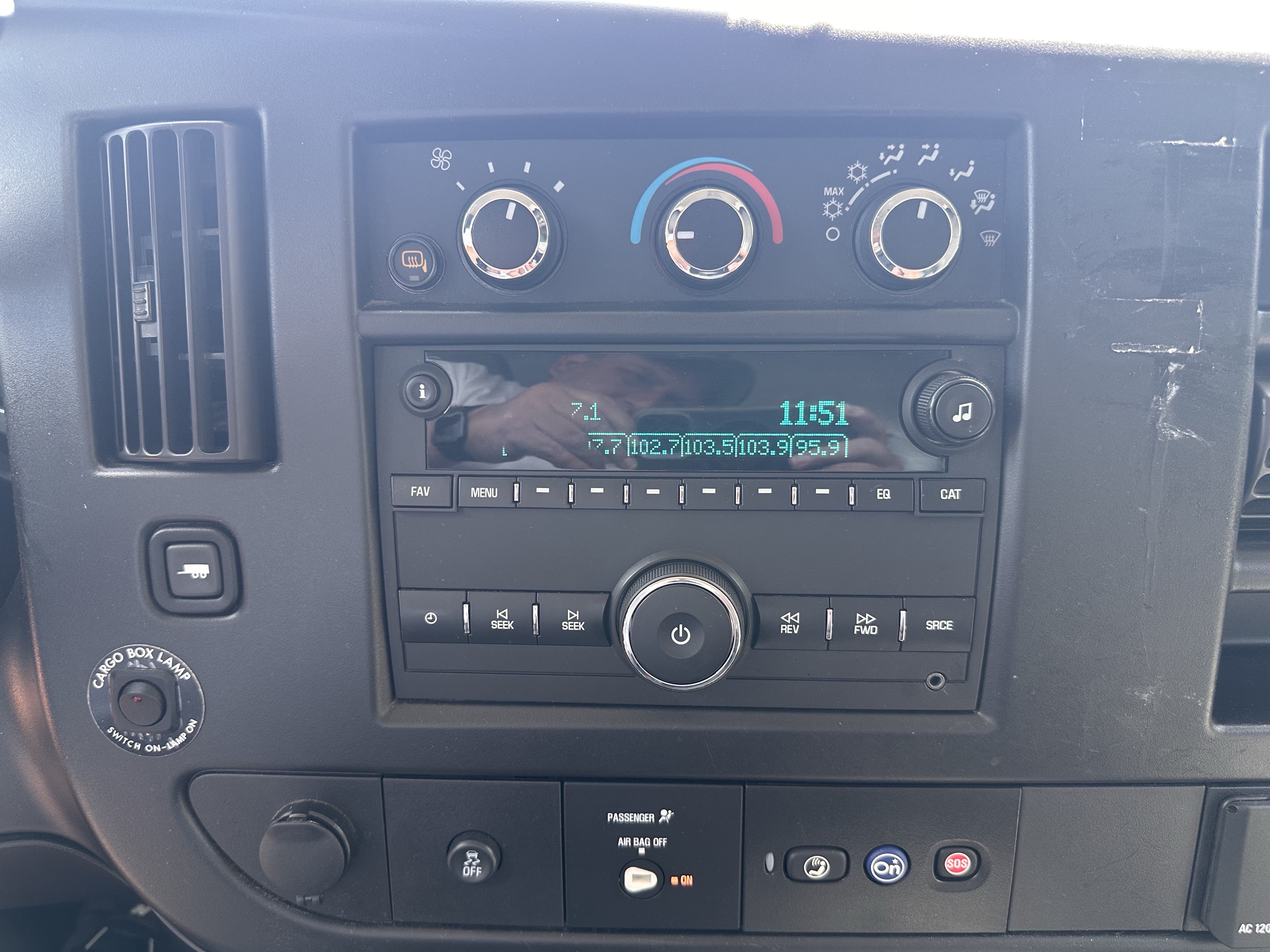 Used 2022 Chevrolet Express 3500 w/ Power Convenience Package RWD image 19