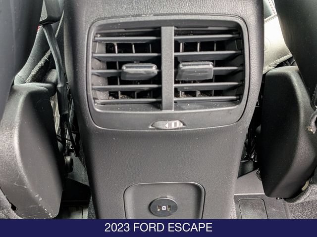 Certified 2023 Ford Escape ST-Line w/ Tech Pack #1 AWD/4WD image 16