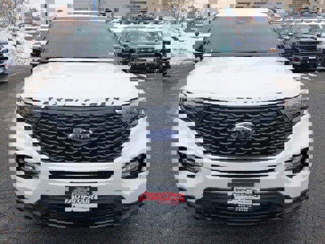 Certified 2023 Ford Explorer ST-Line w/ Class IV Trailer Tow Package image 3