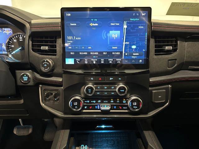Certified 2024 Ford Expedition Limited image 27