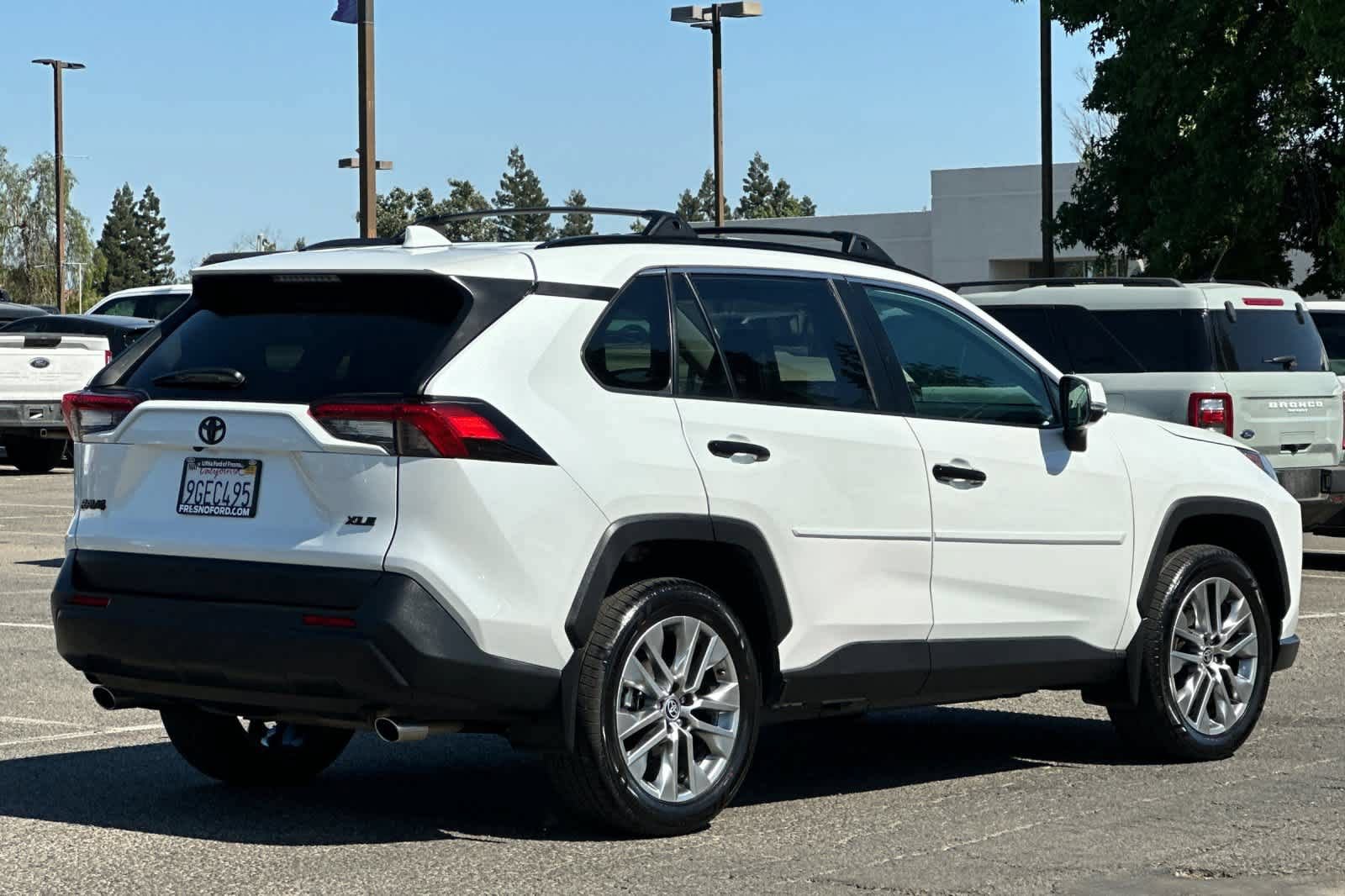 Used 2023 Toyota RAV4 XLE Premium FWD image 2