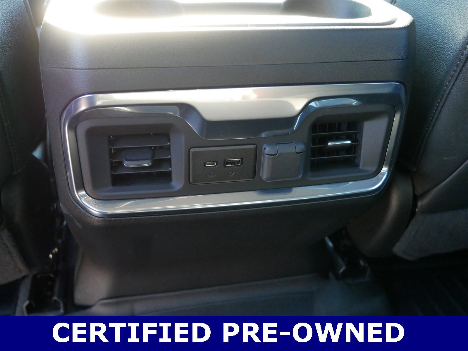 Used 2022 Chevrolet Silverado 3500 LTZ w/ LTZ Convenience Package image 20