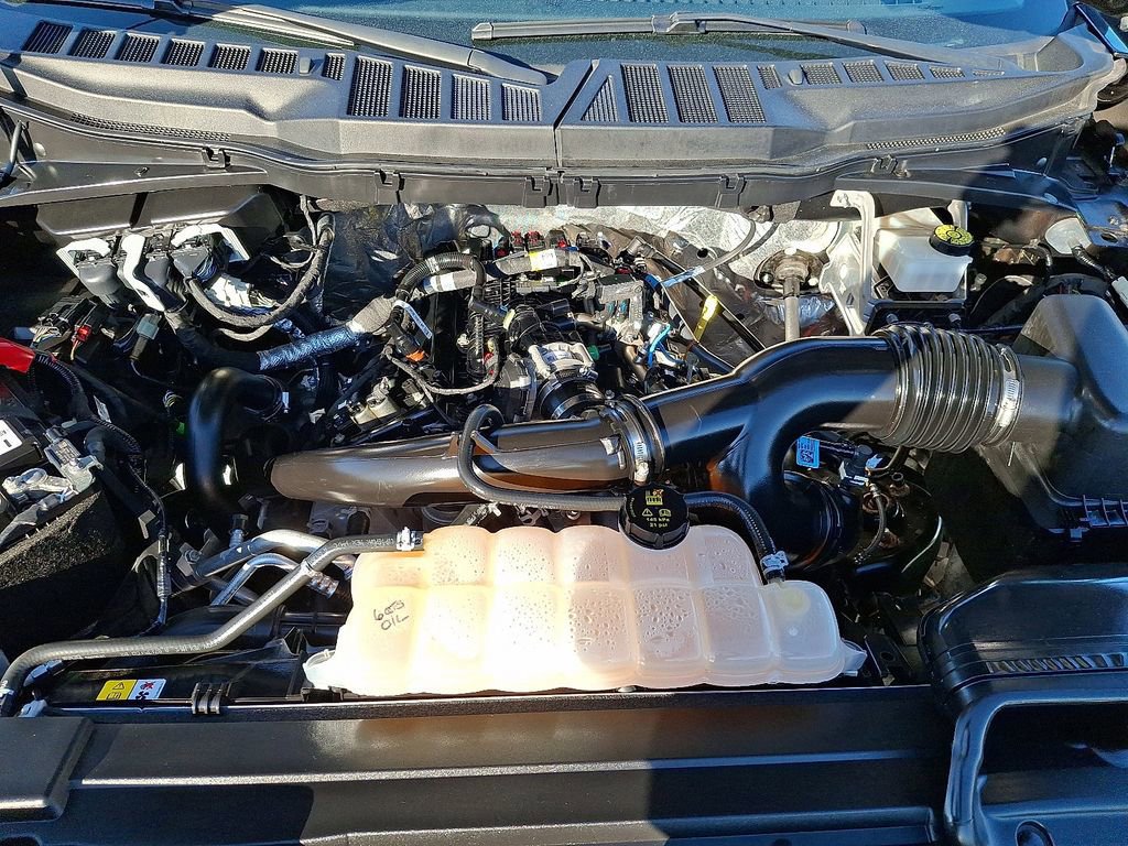 Certified 2022 Ford F150 XLT w/ Equipment Group 302A High image 29