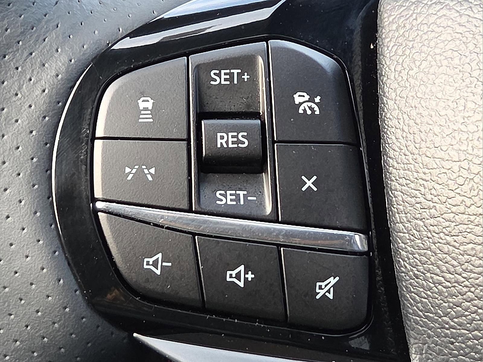 Certified 2025 Ford Explorer ST-Line w/ Premium Package image 21