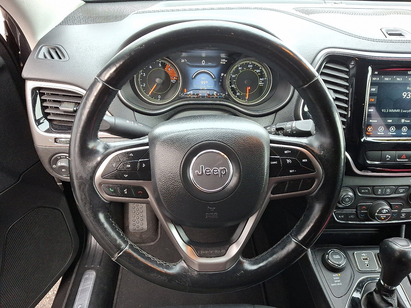 Used 2020 Jeep Cherokee Limited image 23