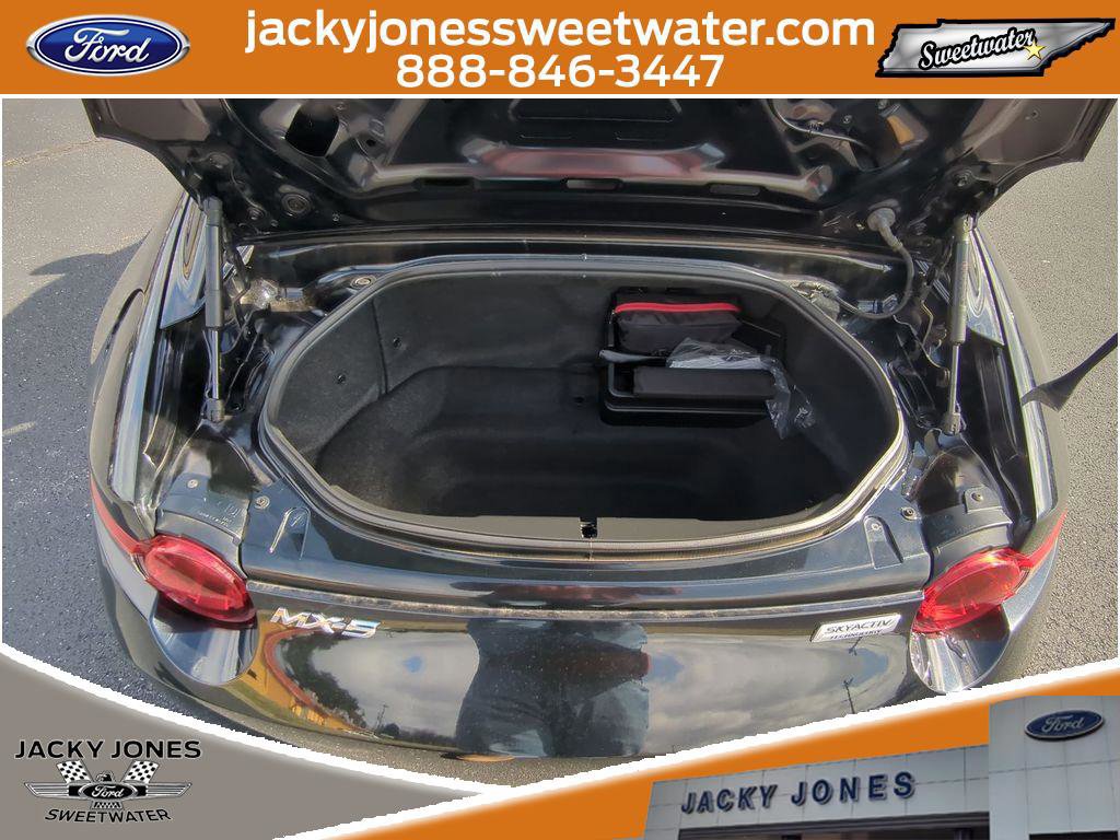 Used 2017 MAZDA MX-5 Miata RF Grand Touring image 20