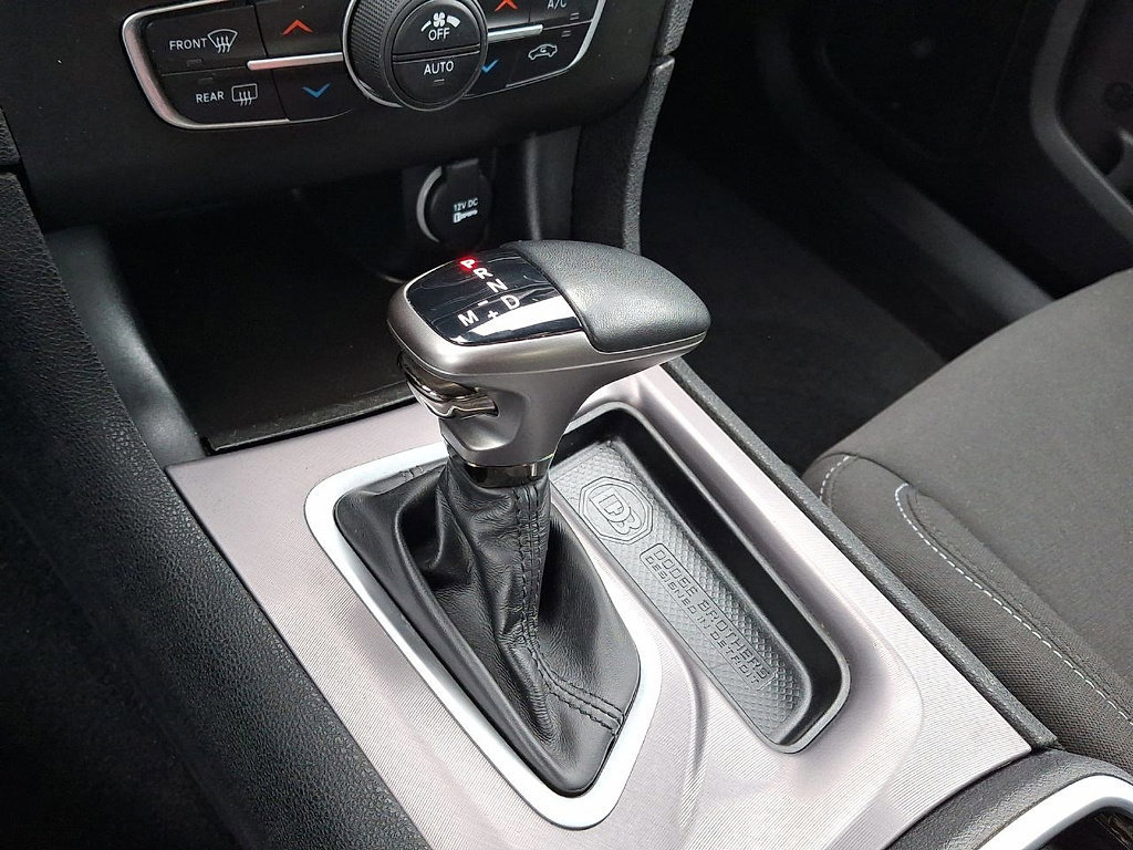 Used 2022 Dodge Charger GT image 17