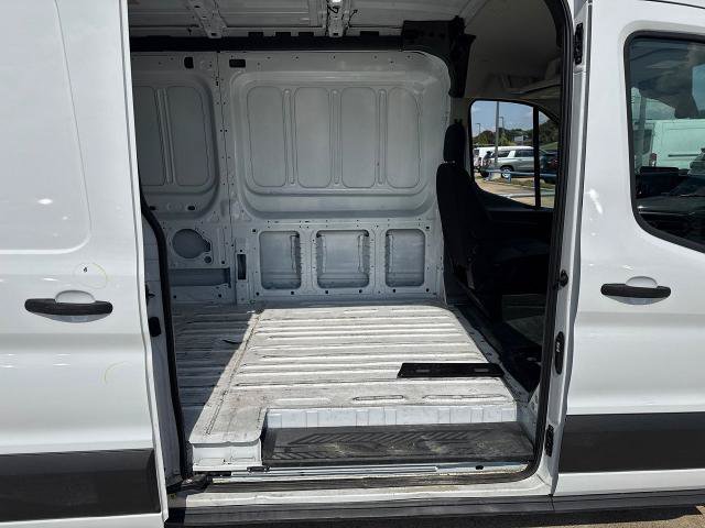 Certified 2023 Ford Transit 250 Medium Roof RWD image 10