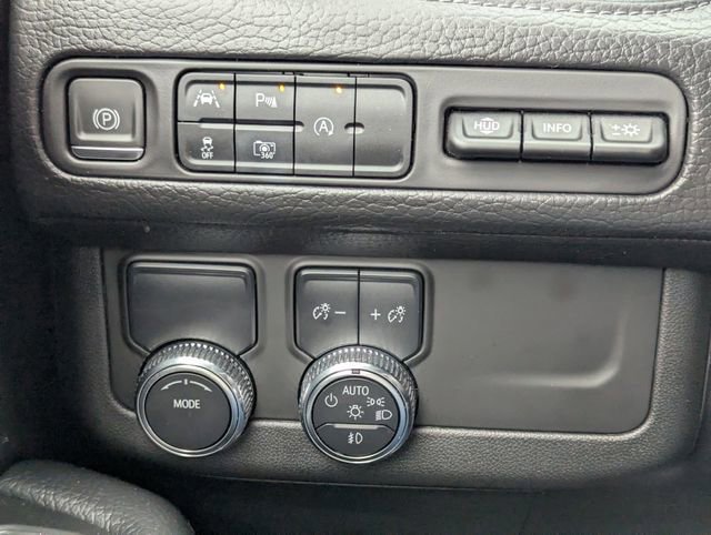 Used 2023 GMC Yukon Denali image 26