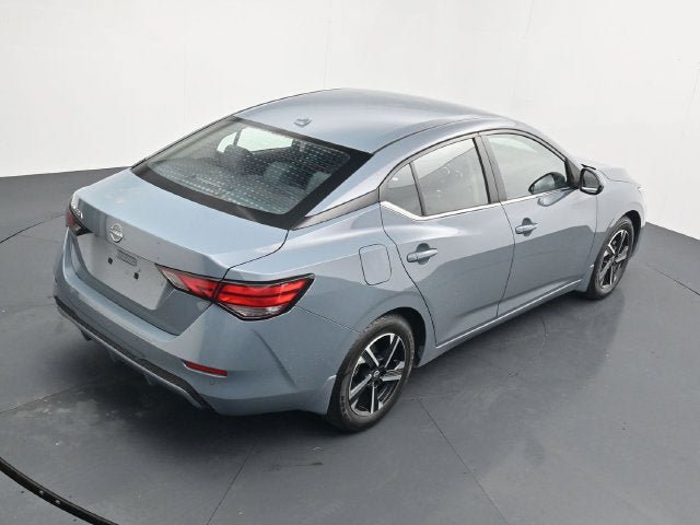 Used 2025 Nissan Sentra SV FWD image 32