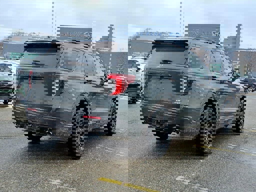 Certified 2023 Ford Explorer ST-Line w/ Class IV Trailer Tow Package image 7