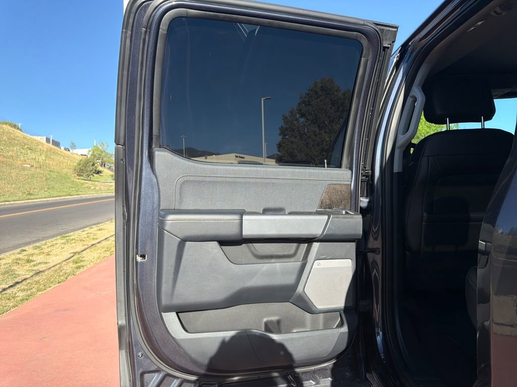 Certified 2022 Ford F150 Lariat w/ Equipment Group 502A High image 19