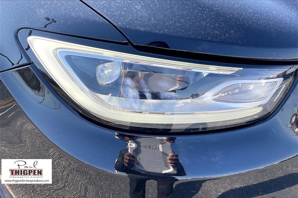 Used 2024 Chrysler Pacifica Touring-L image 29