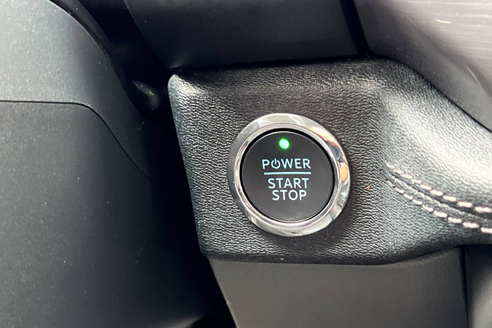 Certified 2025 Ford F150 Lightning Flash AWD/4WD image 23