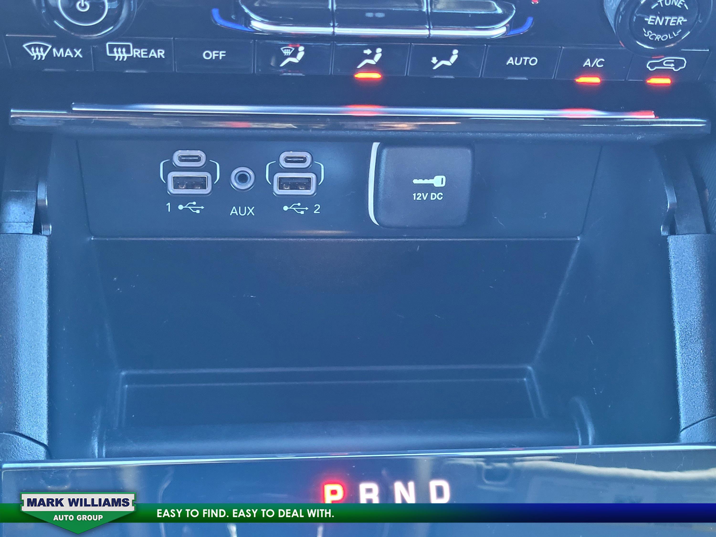 Used 2024 Jeep Grand Cherokee L Laredo image 25