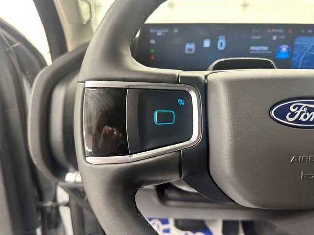 Certified 2025 Ford Expedition Active image 34