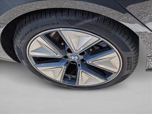 Used 2025 BMW i4 xDrive40i w/ Premium Package AWD/4WD image 9