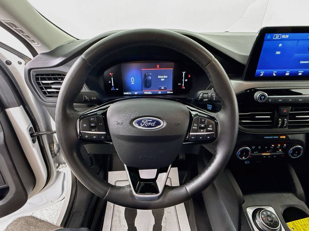 Certified 2023 Ford Escape Active w/ Cold Weather Package FWD image 17
