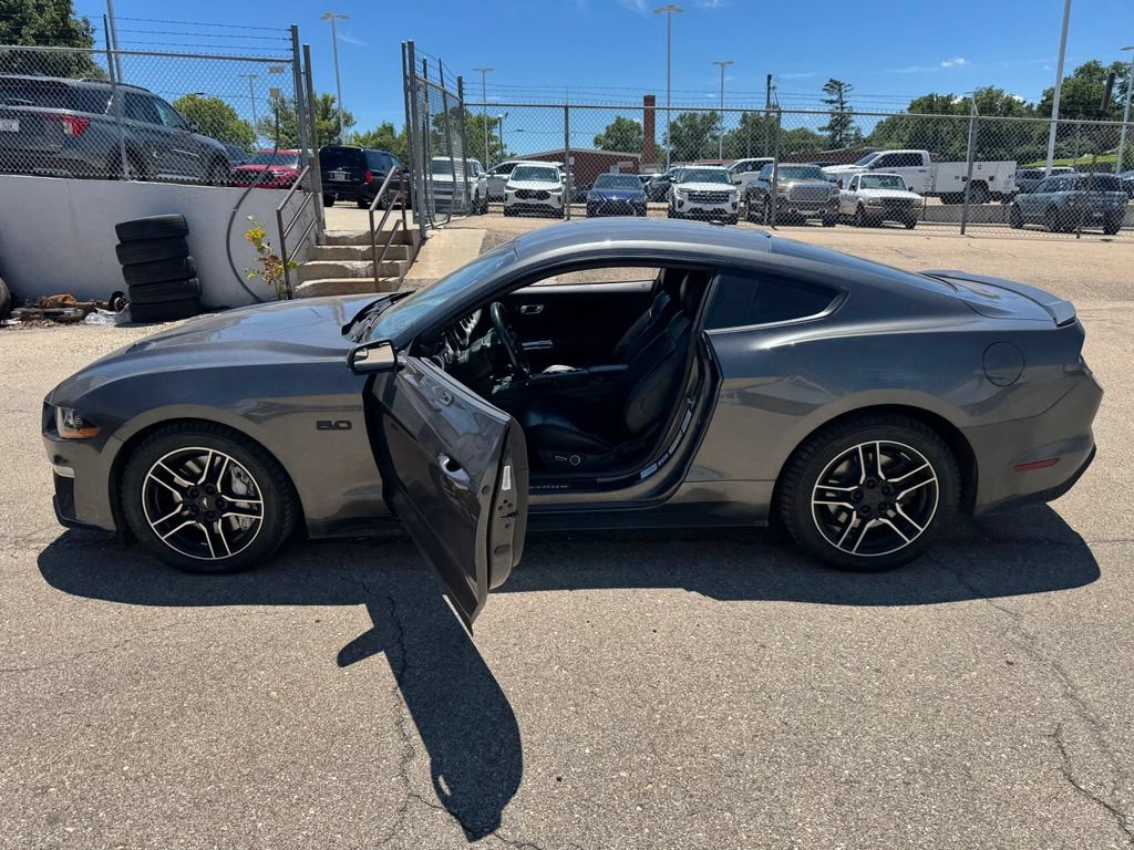 Certified 2018 Ford Mustang GT Premium RWD image 4