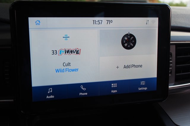 Certified 2020 Ford Explorer XLT w/ Equipment Group 202A image 31