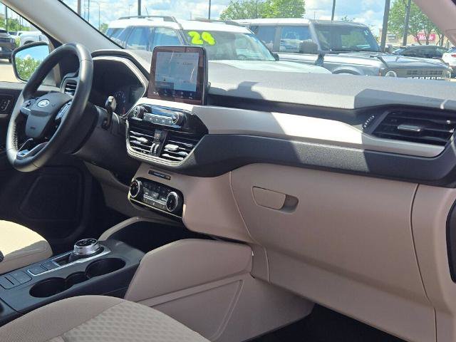 Certified 2022 Ford Escape SE w/ Cold Weather Package FWD image 7