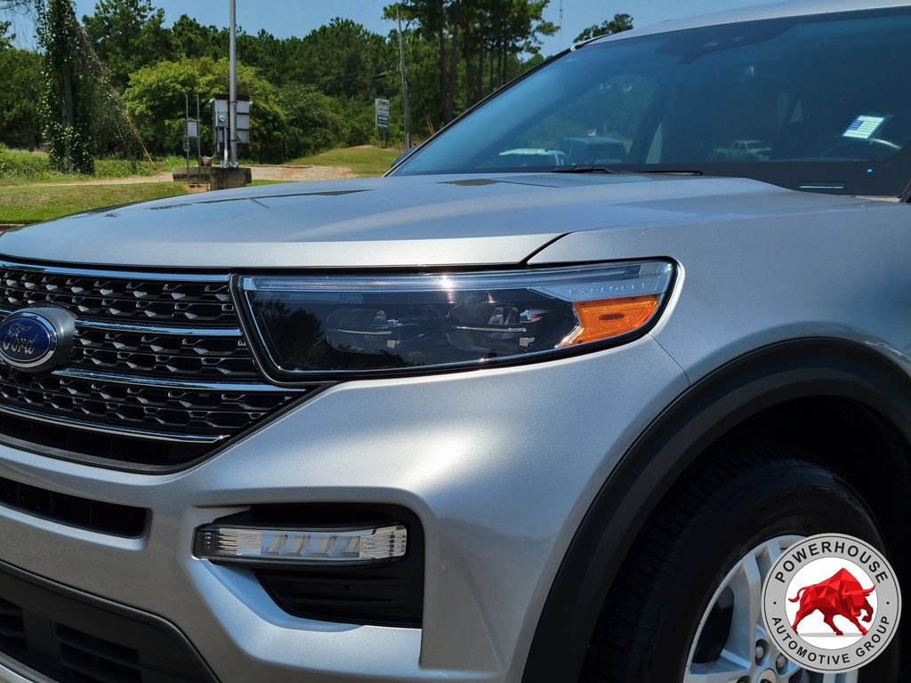 Certified 2023 Ford Explorer XLT w/ Equipment Group 202A AWD/4WD image 11