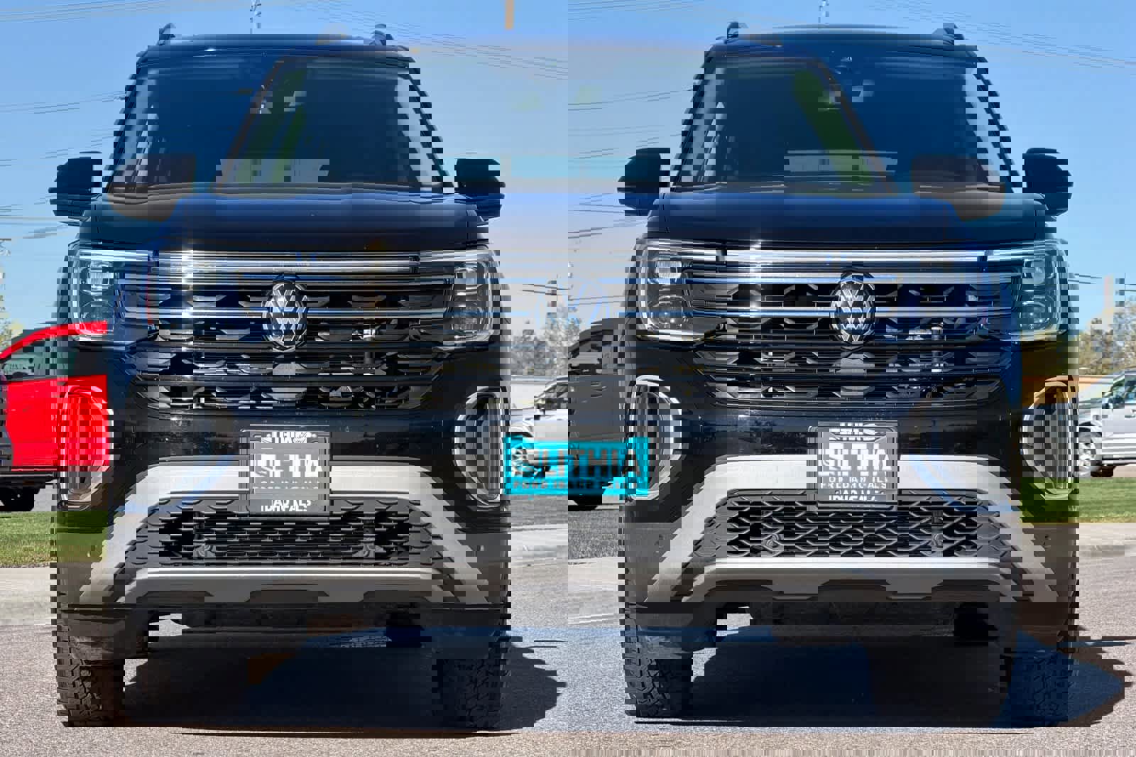 Used 2025 Volkswagen Atlas Peak Edition SE image 8