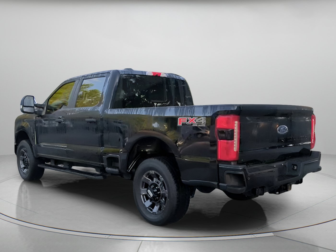 Certified 2024 Ford F250 XL w/ STX Appearance Package AWD/4WD image 21