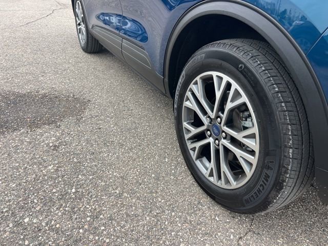 Certified 2020 Ford Escape SEL image 28