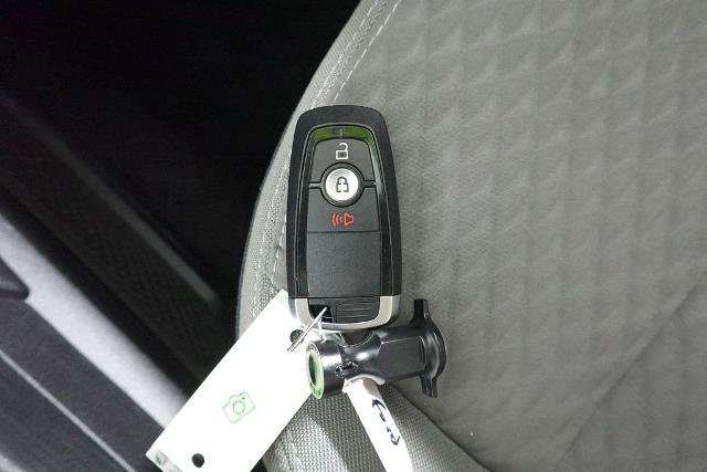 Certified 2020 Ford Escape SE image 33