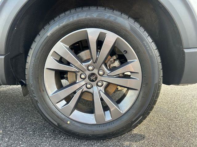 Certified 2024 Ford Explorer XLT w/ Equipment Group 202A AWD/4WD image 33